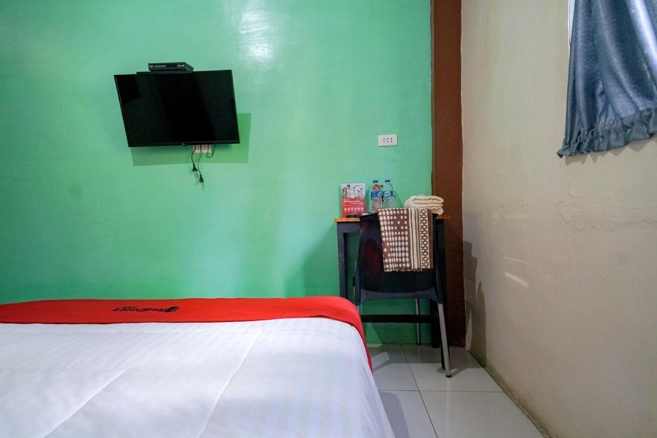 RedDoorz Syariah near Bukit Teletubbies Padangsidempuan Hotel Bagian luar foto