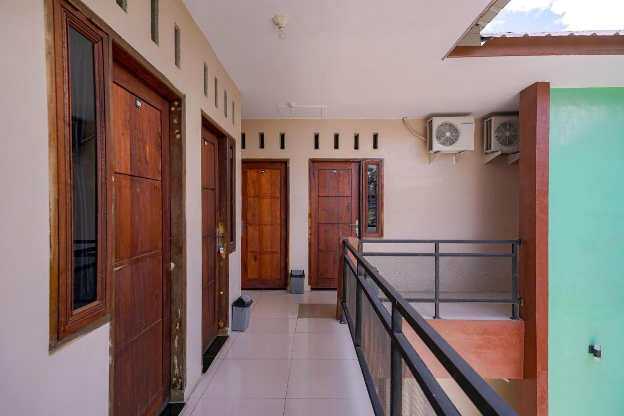 RedDoorz Syariah near Bukit Teletubbies Padangsidempuan Hotel Bagian luar foto