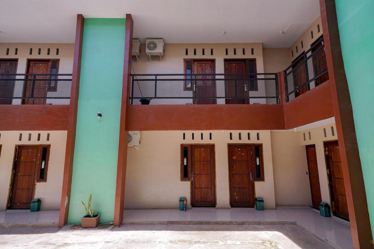 RedDoorz Syariah near Bukit Teletubbies Padangsidempuan Hotel Bagian luar foto